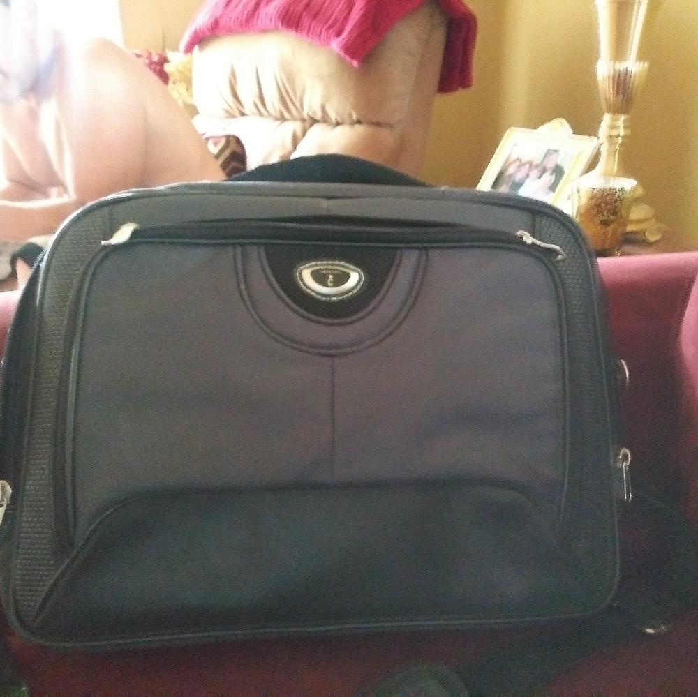 Laptop Case - Picture 2 of 3